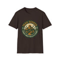 Trail Seeker mountain badge T-Shirt | Hiking outdoors adventure tee